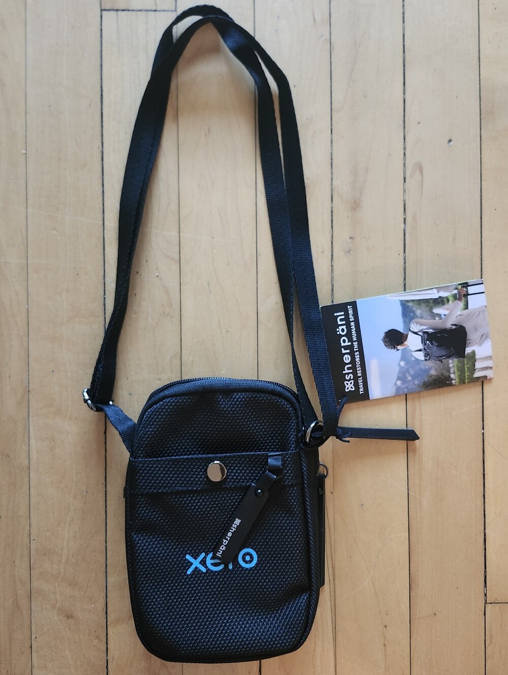 NWT Sherpani Simplicity Travel Wallet Bag, Black, With Branding